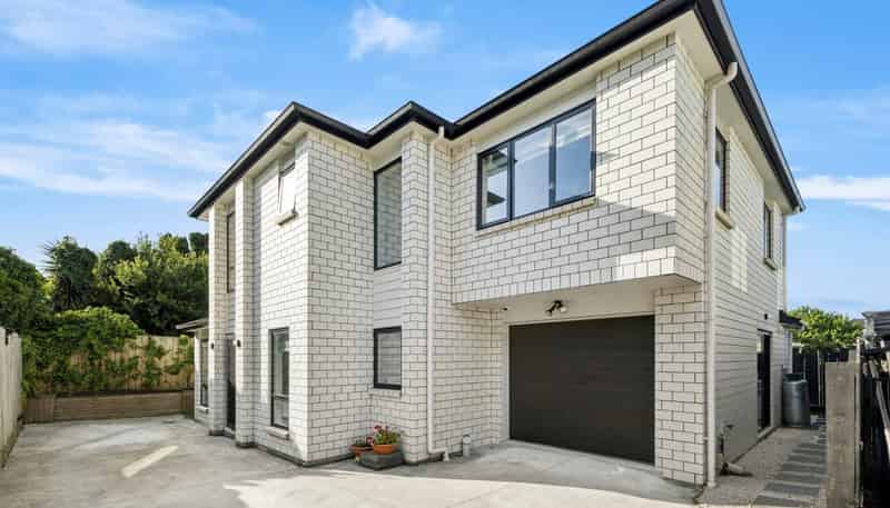 17d Kerrydale Road, Manurewa