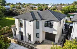 17d Kerrydale Road, Manurewa