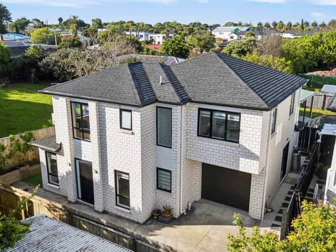 17d Kerrydale Road, Manurewa