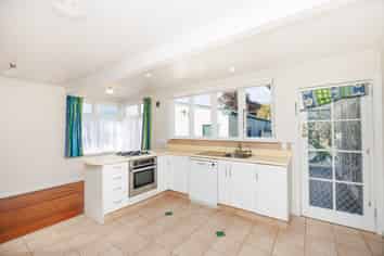 228 Tremaine Avenue, Westbrook