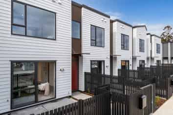 33 Isabella Lane, Western Heights