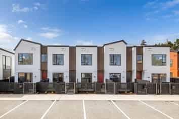 33 Isabella Lane, Western Heights