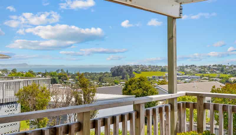 19 Rishworth Avenue, Stanmore Bay