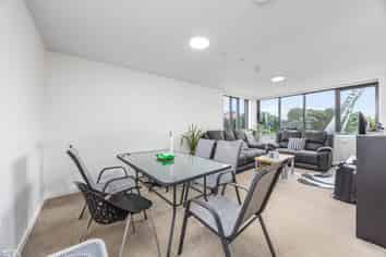 1K/27 Morning Star Place, Mount Albert