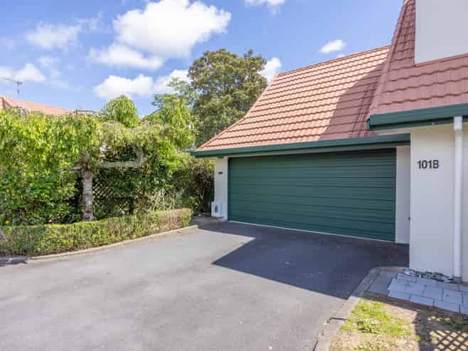 101B Clarence Street, Hamilton Lake