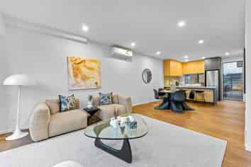 4/10 Meadowbank Road, Meadowbank