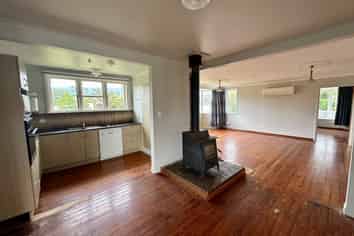 129 Waverley Street, Karamea