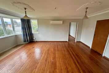 129 Waverley Street, Karamea