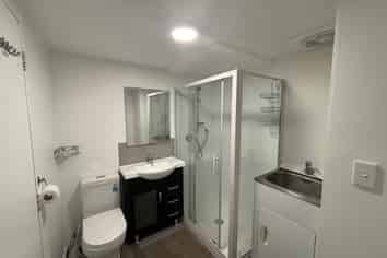 4/41 Barber Grove, Moera