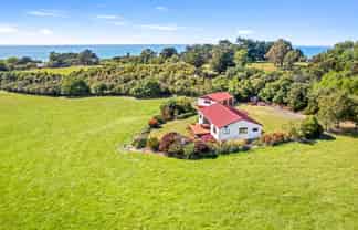 385 Cathedral Road, Gore Bay