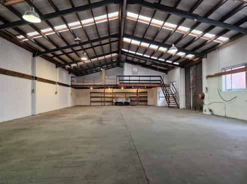 Frankton - Warehouse with secure yard