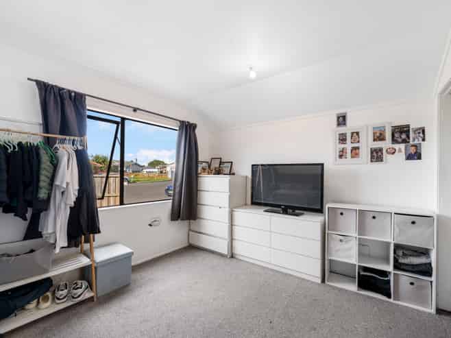 6 Albert Road, Manukau