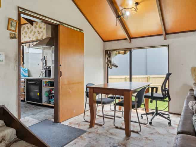 6 Albert Road, Manukau