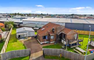 6 Albert Road, Manukau