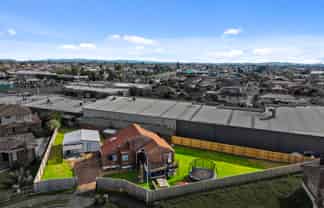 6 Albert Road, Manukau