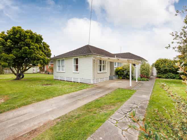 16 Hendersons Line, Marton