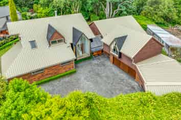 16 Grangewood Lane, Burnside