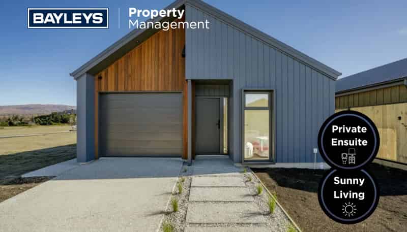 3 Booth Dr, Cromwell