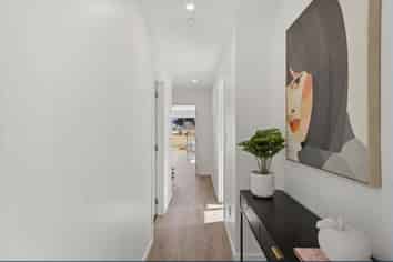 3 Booth Dr, Cromwell