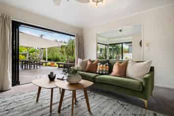 9 Gaylord Place, Conifer Grove