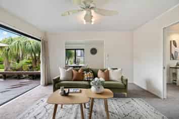 9 Gaylord Place, Conifer Grove