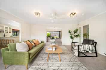 9 Gaylord Place, Conifer Grove