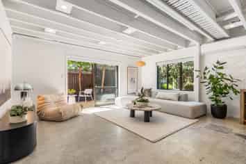 17 Monte Cassino Place, Birkdale