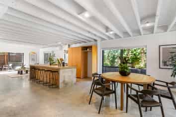 17 Monte Cassino Place, Birkdale