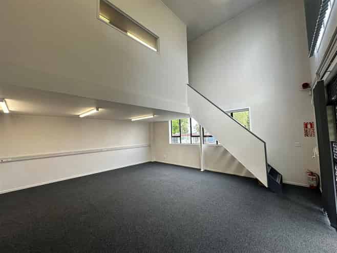 CBRE | Unique 379sqm Penrose Standalone