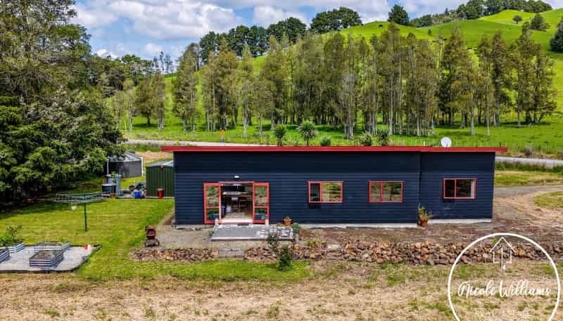 437 Paparoa Station Road, Paparoa