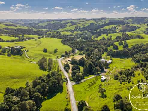 437 Paparoa Station Road, Paparoa