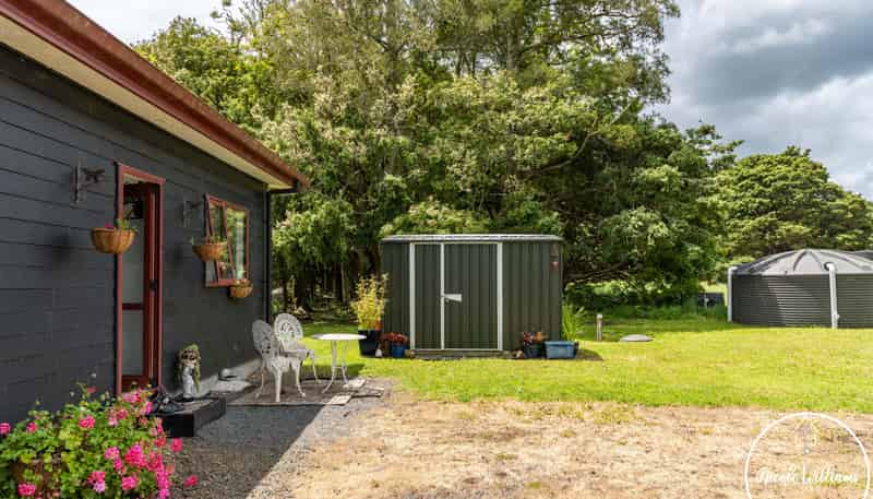 437 Paparoa Station Road, Paparoa