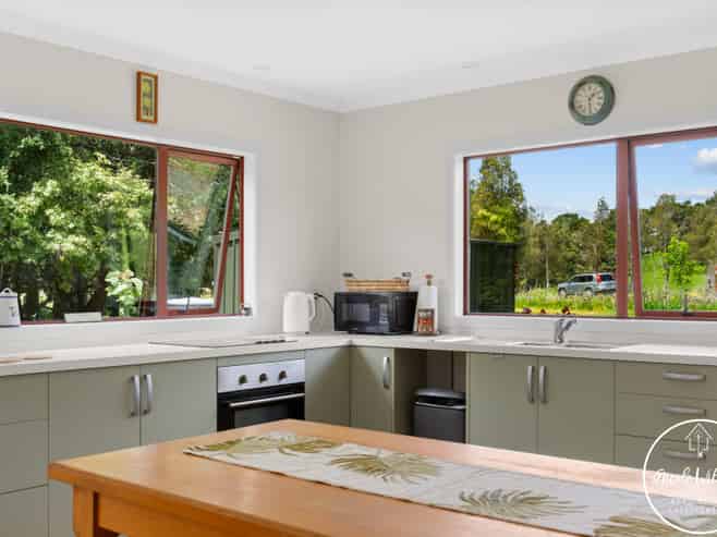 437 Paparoa Station Road, Paparoa