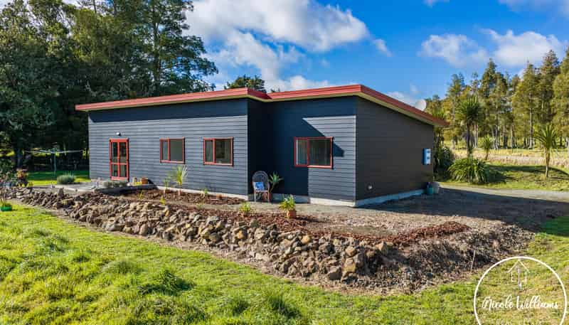 437 Paparoa Station Road, Paparoa