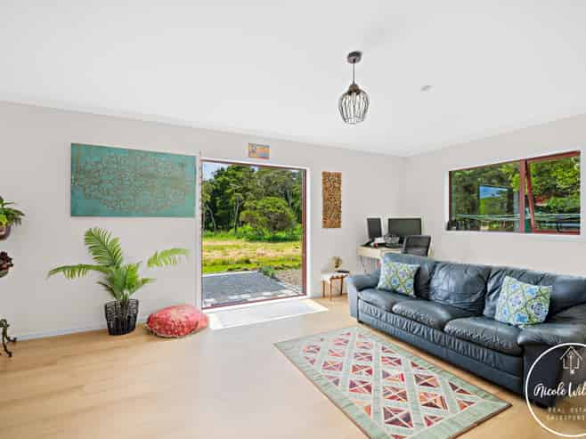 437 Paparoa Station Road, Paparoa