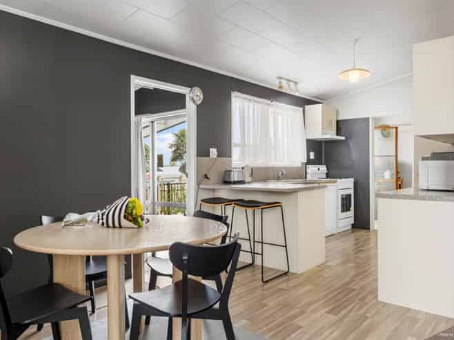 53 Sandspit Road, Waiuku