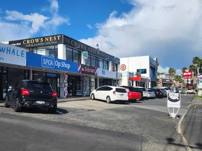 Prime Exposure on Whangaparaoa Road