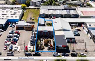 Dual Access on Moorhouse -Place your Business Here