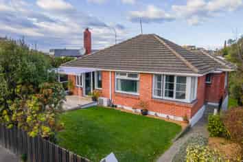 2 Cameron Street, Seaview