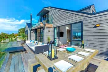 50 Tiri Road, Oneroa