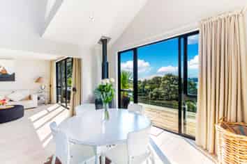 50 Tiri Road, Oneroa