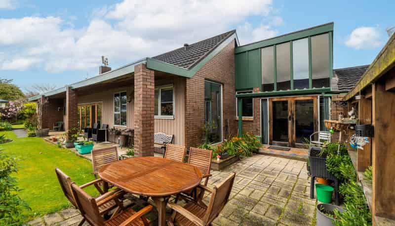 97 Gladstone Terrace, Gladstone