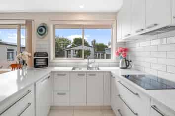 110 East Belt, Lincoln