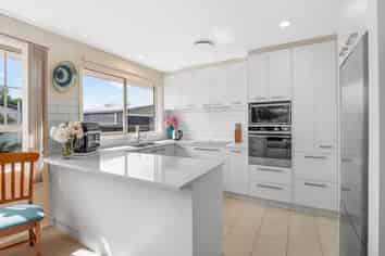 110 East Belt, Lincoln