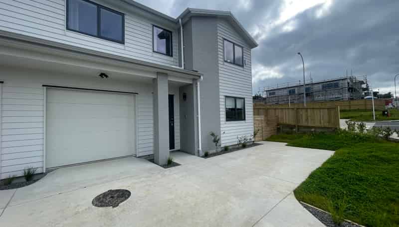136 Ninth View Avenue, Beachlands