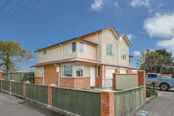 2/146 Derby Street, WESTPORT