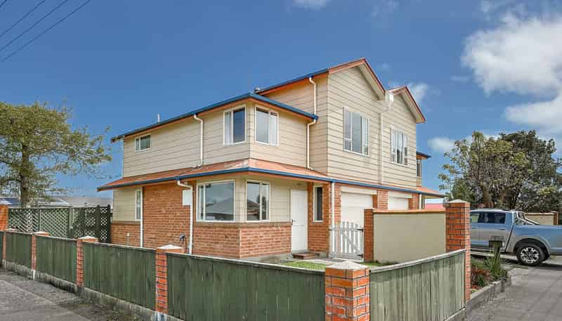 2/146 Derby Street, WESTPORT