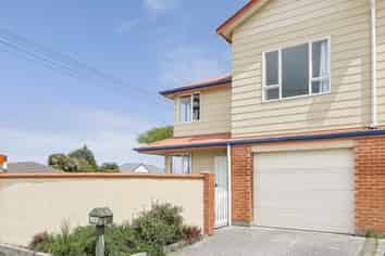 2/146 Derby Street, WESTPORT