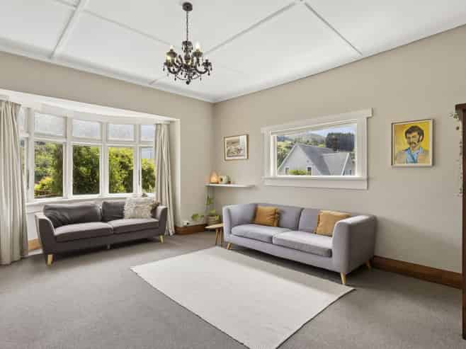 16 Rhodes Terrace, North East Valley