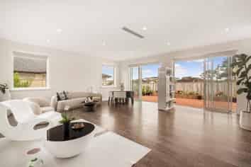 14 Gumdigger Rise, Millwater